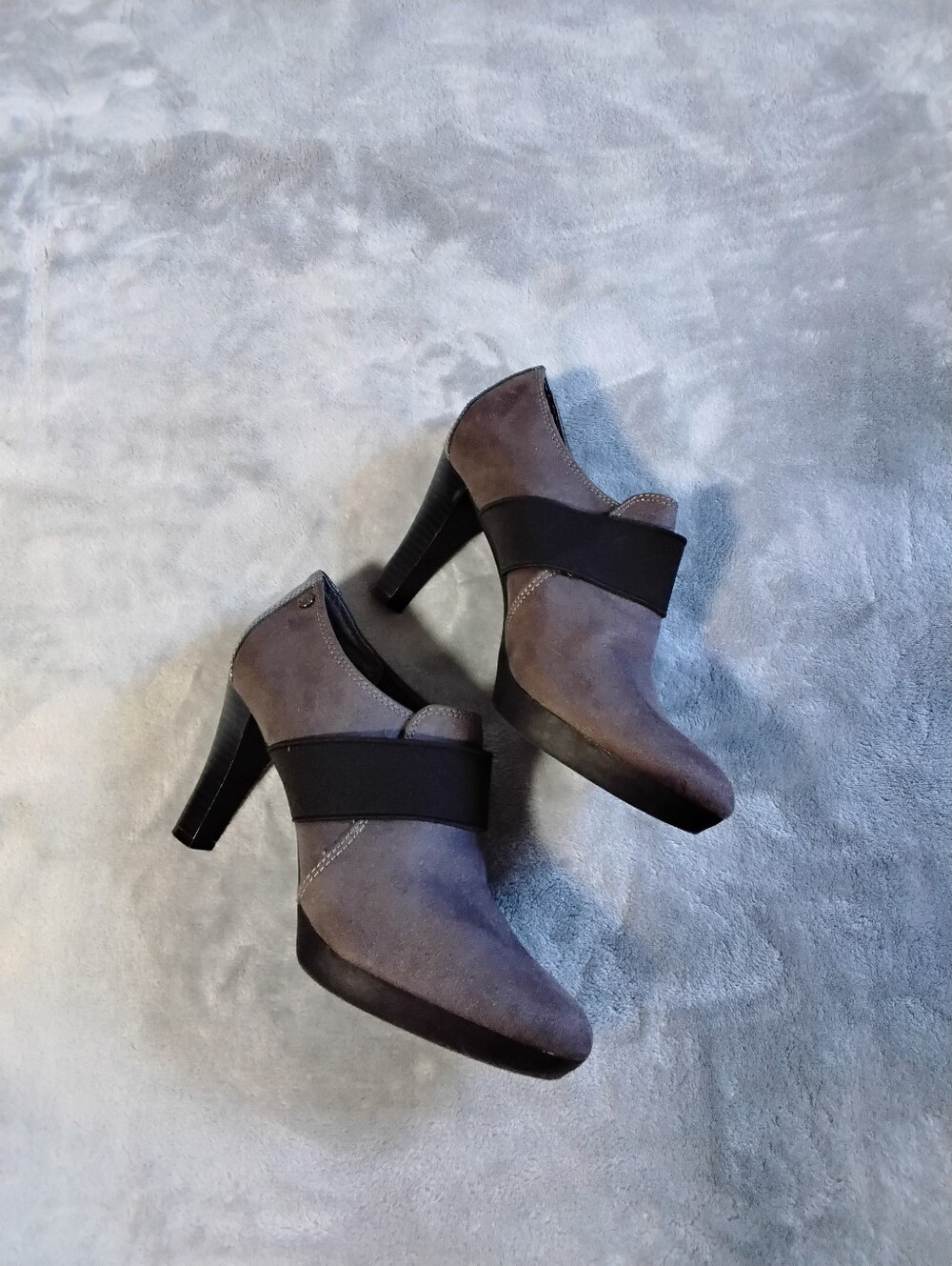 Dana Buchman Brown Suede Slip-On Heels